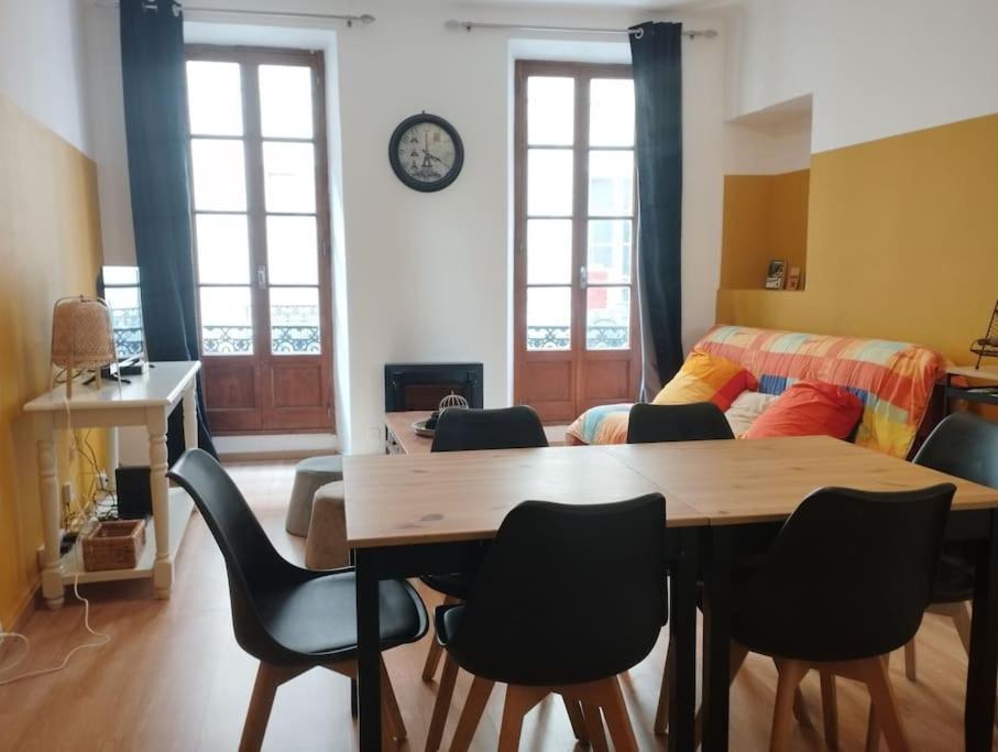 Appartement En Plein Centre. Carpentras Exterior photo